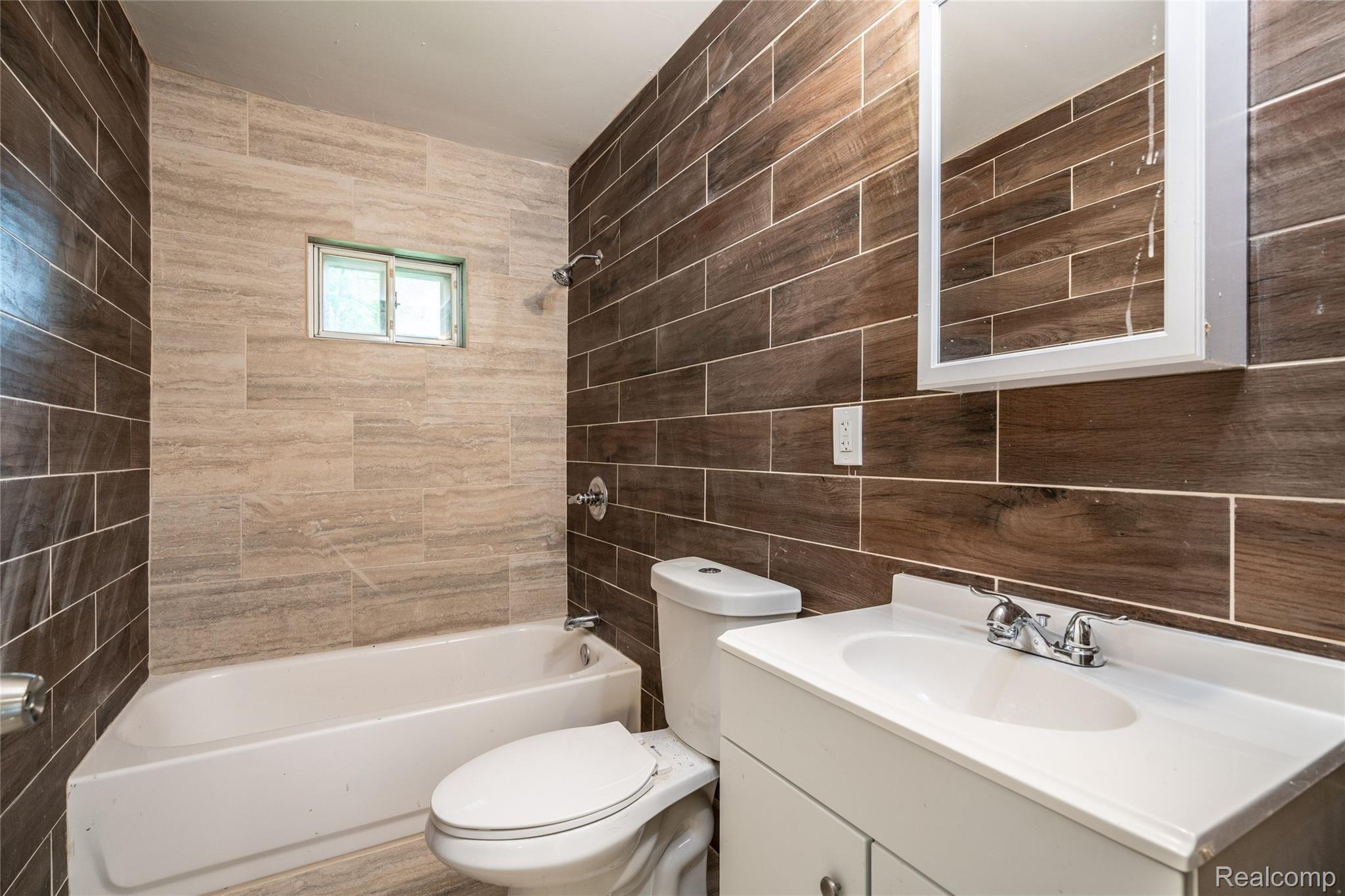 4908 Taft Road Algonac, MI 48001 - Photo 14 of 20 Taft-14.jpg