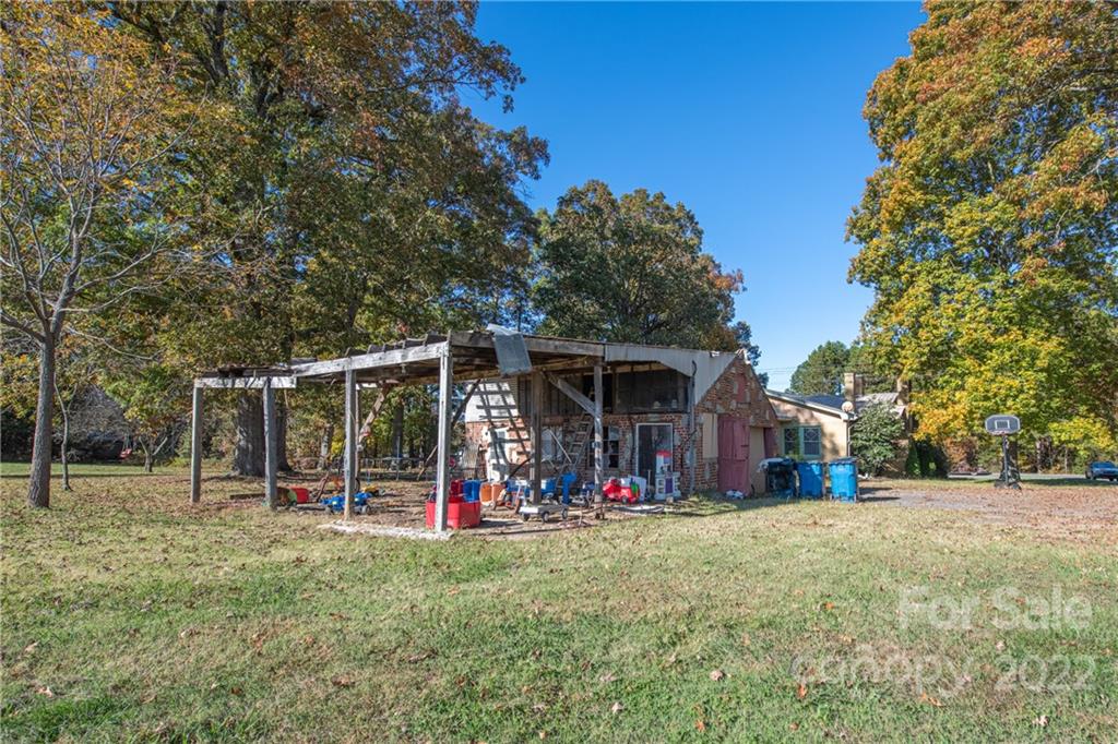 4529 County Home Road Conover, NC 28613 - Photo 9 of 39 Gallery Image 9