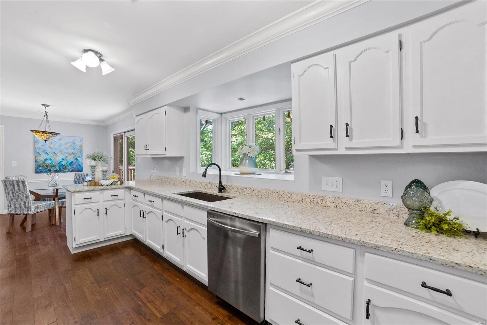 15821 Large Oak Road Chesterfield, MO 63017 - Photo 14 of 42