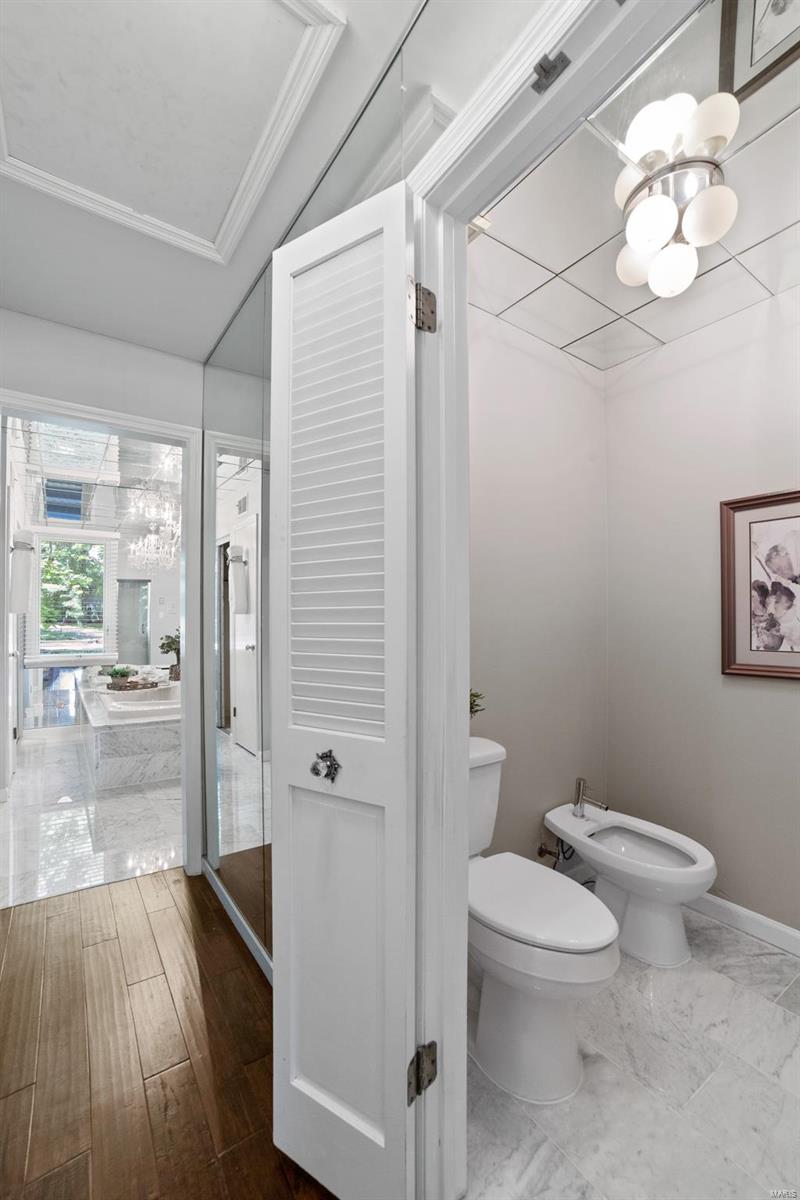 15821 Large Oak Road Chesterfield, MO 63017 - Photo 23 of 42