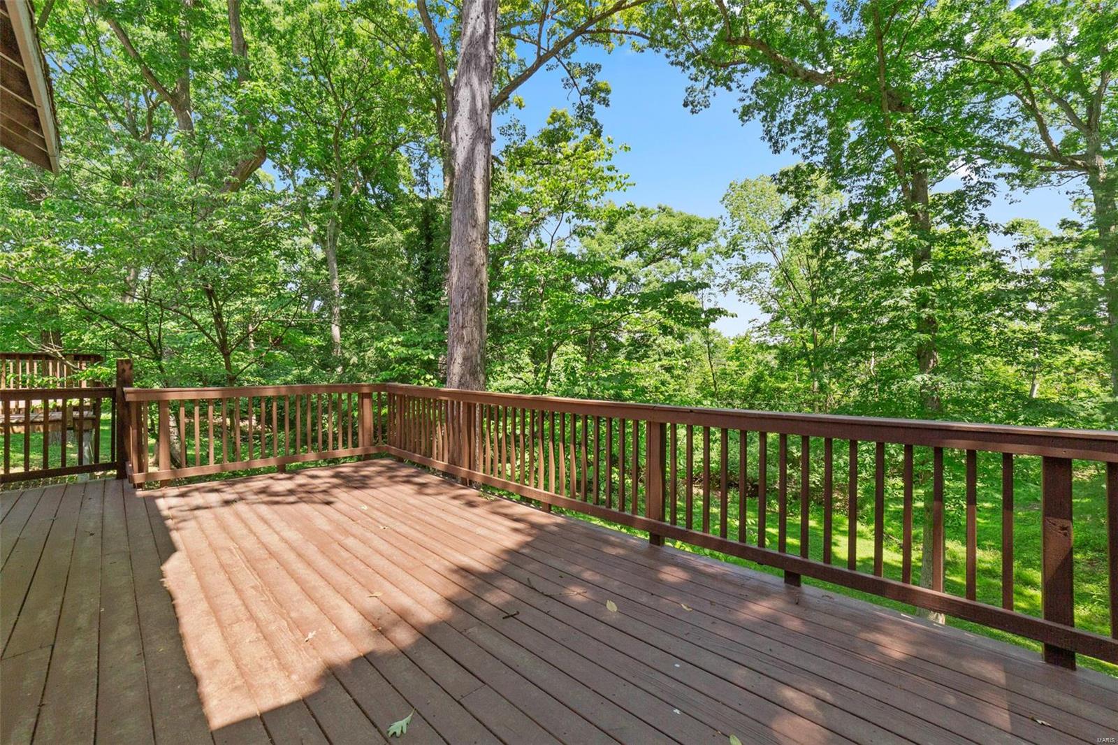 15821 Large Oak Road Chesterfield, MO 63017 - Photo 33 of 42