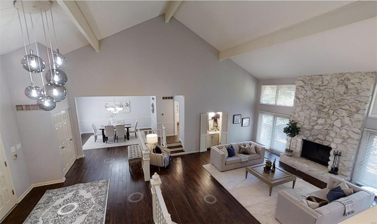 15821 Large Oak Road Chesterfield, MO 63017 - Photo 5 of 42