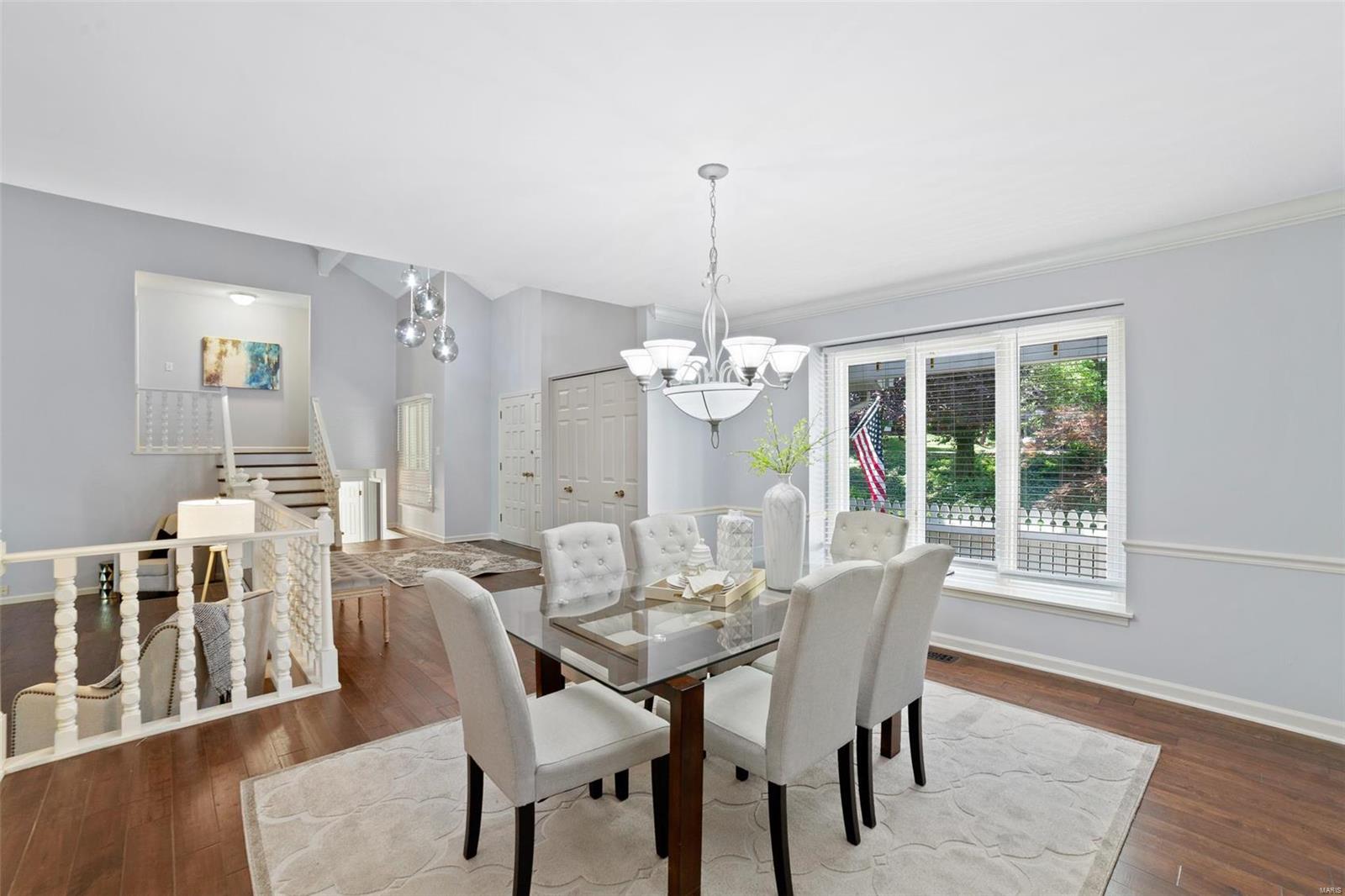 15821 Large Oak Road Chesterfield, MO 63017 - Photo 7 of 42