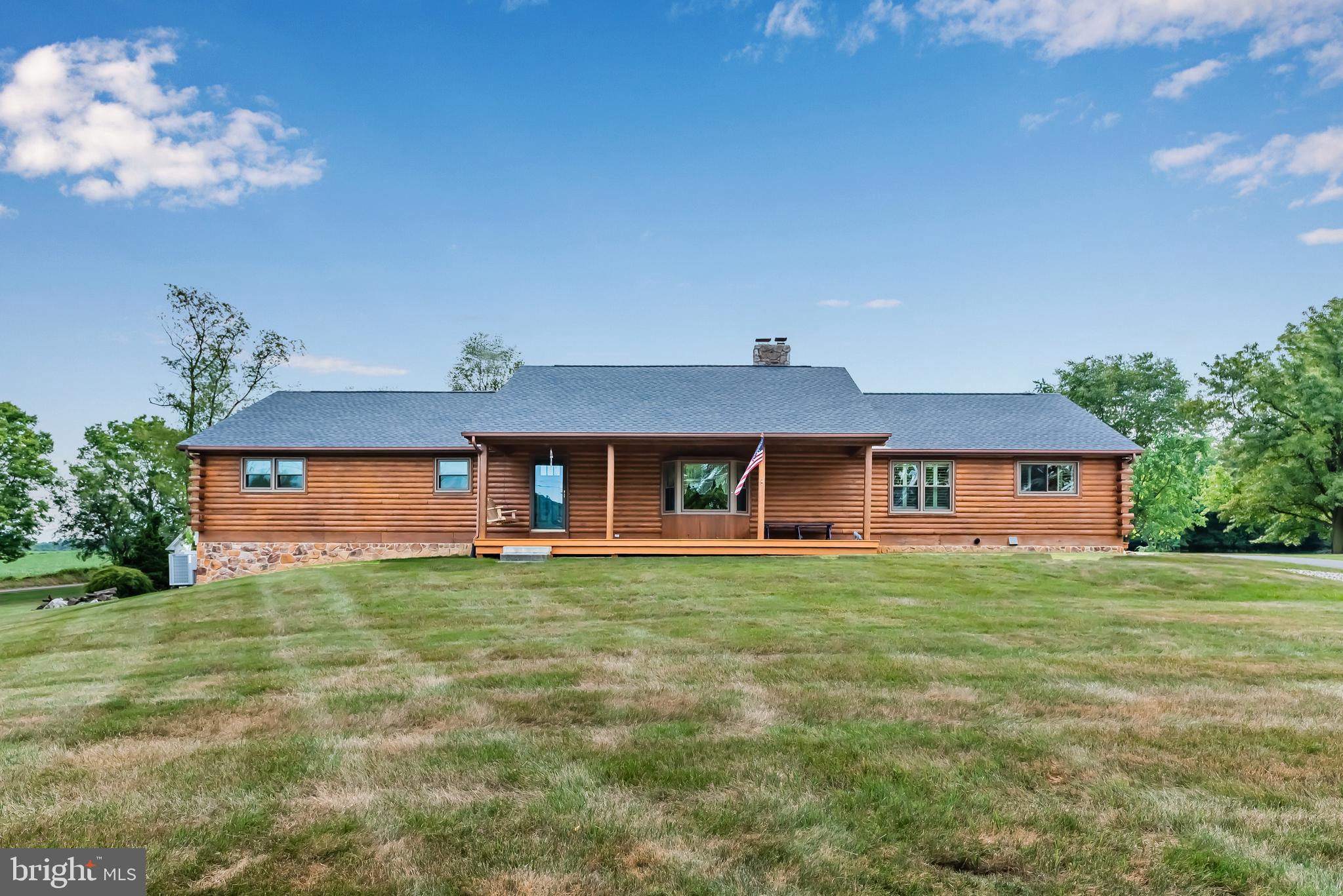 589 South Middlesex Road Carlisle, PA 17015 - Photo 1 of 53 Gallery Image 1