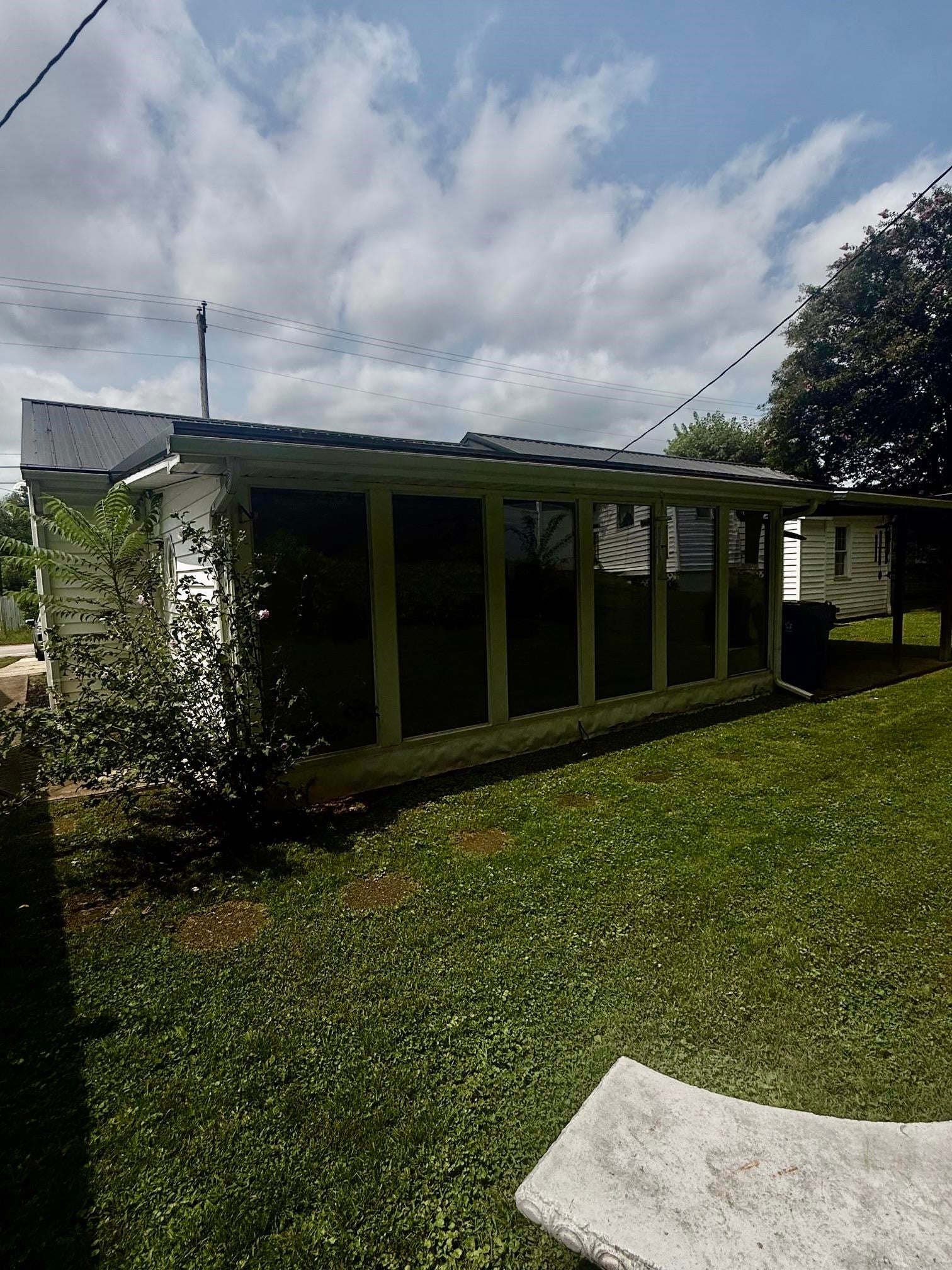 4696 Ohio River Road Huntington, WV 25702 - Photo 4 of 24 Gallery Image 4
