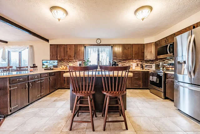 $775,000 | 83 Morrill Road, Norway, ME 04268