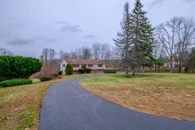 $775,000 | 83 Morrill Road, Norway, ME 04268