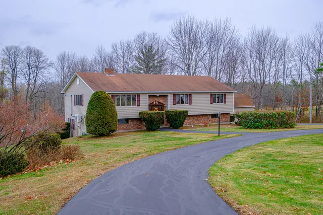 $775,000 | 83 Morrill Road, Norway, ME 04268