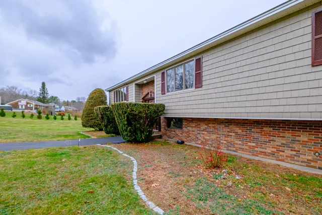 $775,000 | 83 Morrill Road, Norway, ME 04268