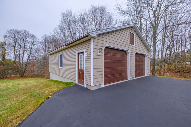 $775,000 | 83 Morrill Road, Norway, ME 04268