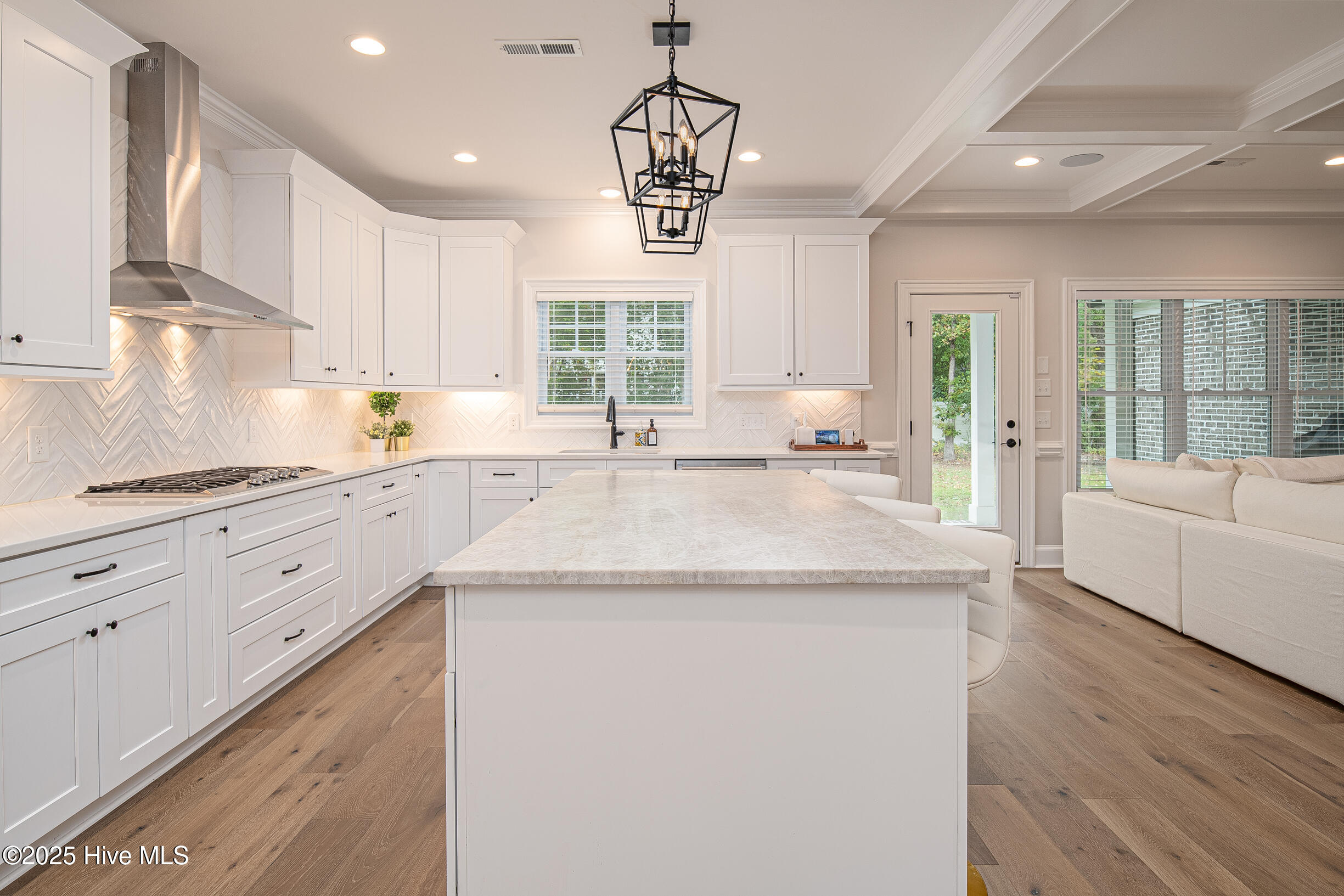 4101 Dunhagan Road Greenville, NC 27858 - Photo 13 of 52 Center Island