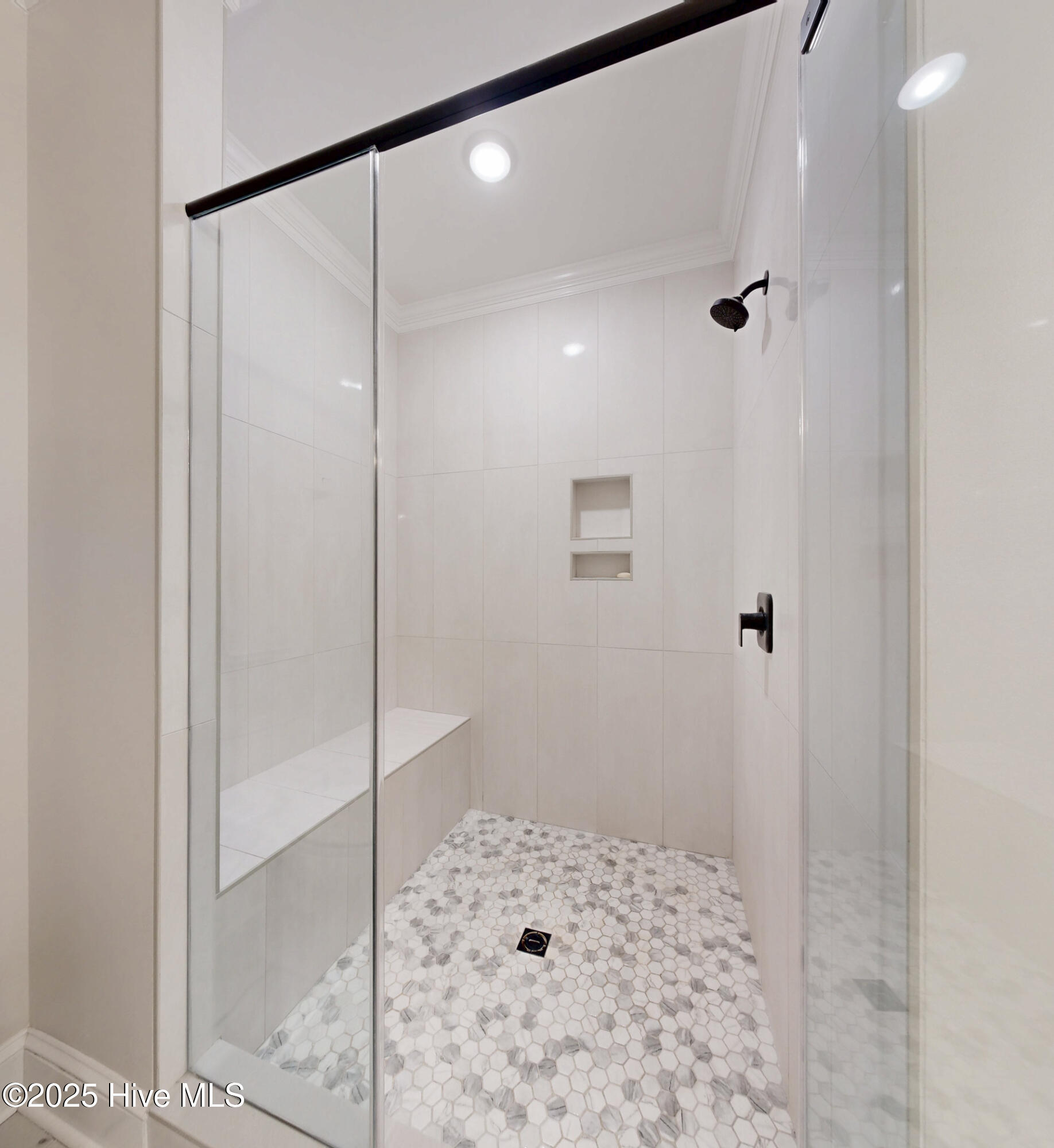 4101 Dunhagan Road Greenville, NC 27858 - Photo 44 of 52 Upstairs Tiled Walk in