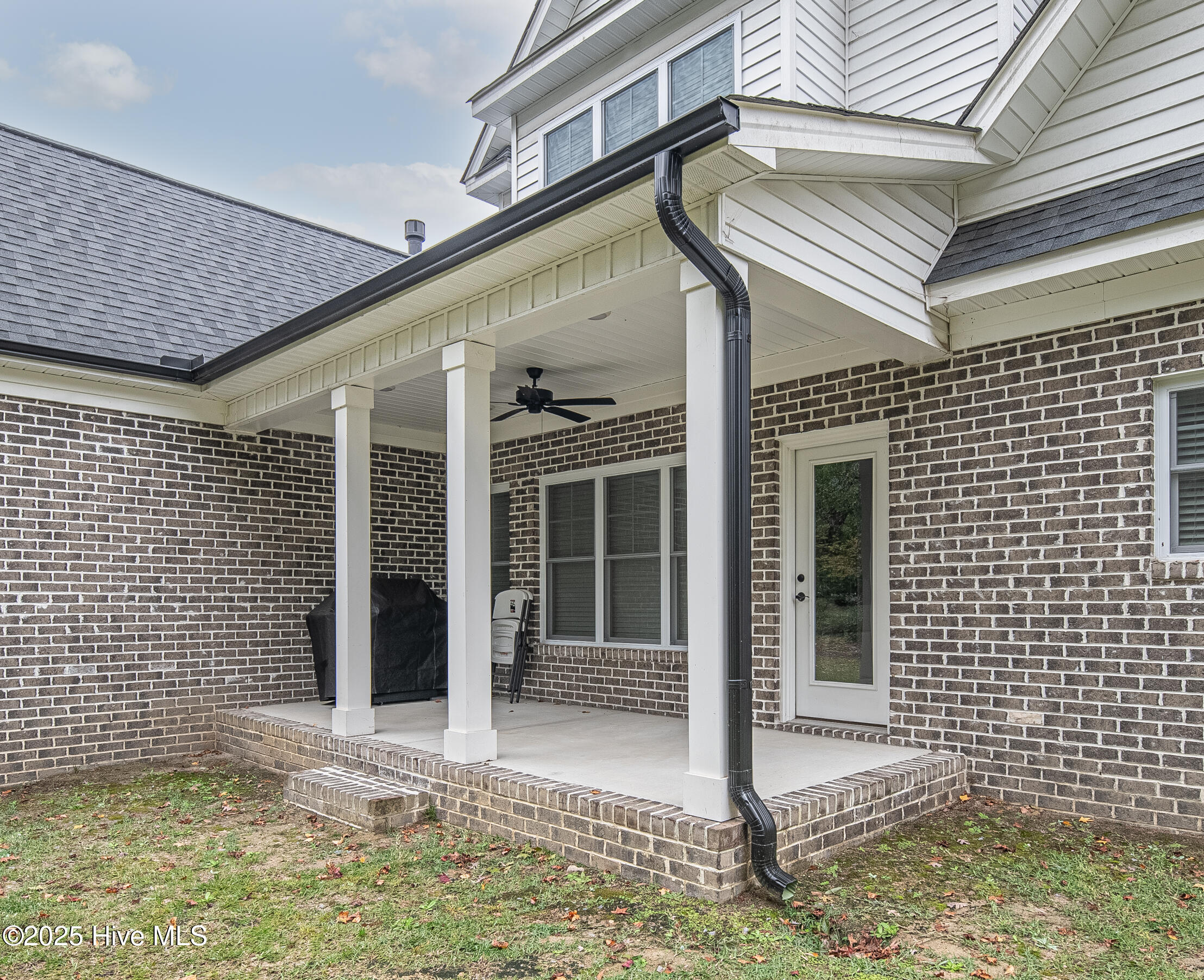 4101 Dunhagan Road Greenville, NC 27858 - Photo 7 of 52 Covered porch