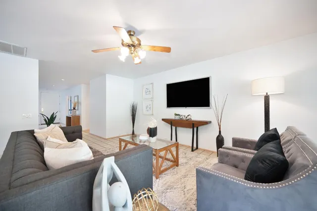 $850,000 | 11447 Forty Niner Circle, Gold River, CA 95670