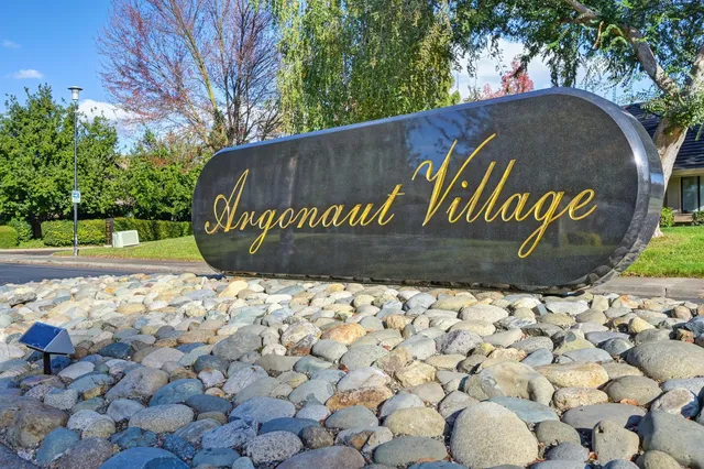 $850,000 | 11447 Forty Niner Circle, Gold River, CA 95670