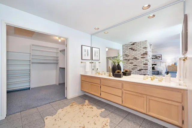 $850,000 | 11447 Forty Niner Circle, Gold River, CA 95670