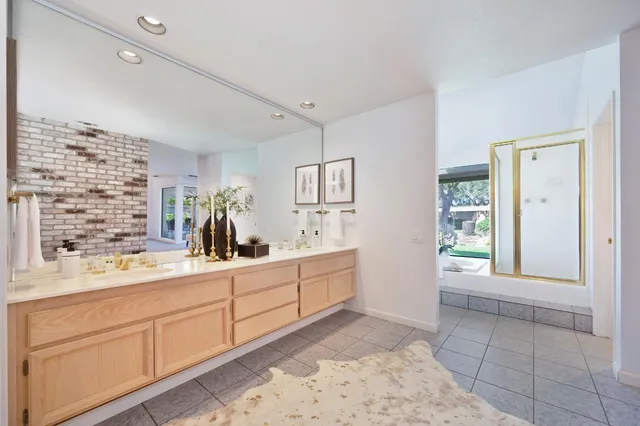 $850,000 | 11447 Forty Niner Circle, Gold River, CA 95670