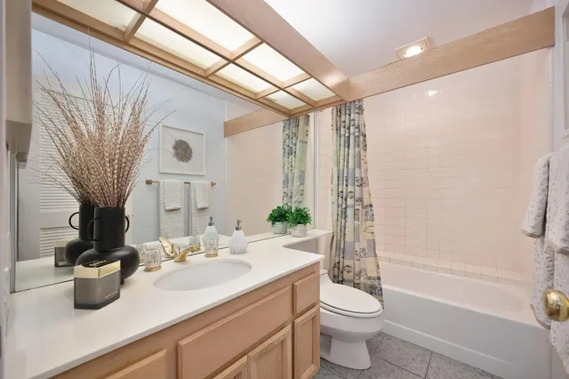 $850,000 | 11447 Forty Niner Circle, Gold River, CA 95670