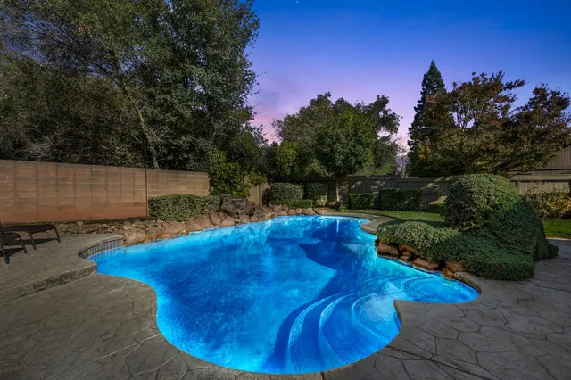 $850,000 | 11447 Forty Niner Circle, Gold River, CA 95670