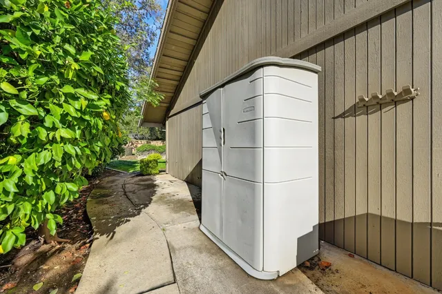 $850,000 | 11447 Forty Niner Circle, Gold River, CA 95670