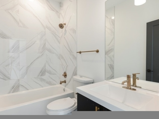 1244 West Huron Street, Unit 1 Chicago, IL 60642 - Photo 13 of 16