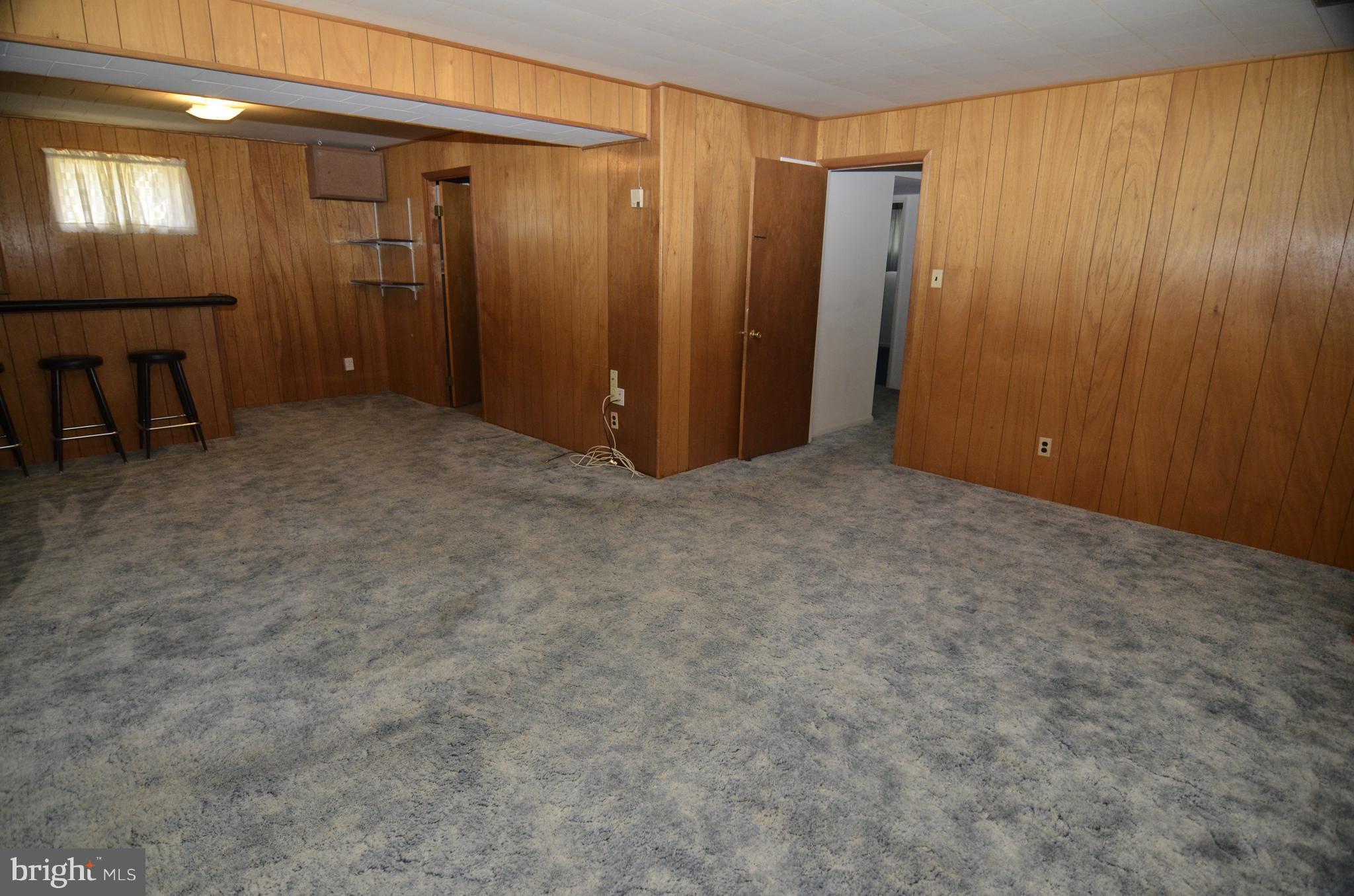 8909 Mark Place Laurel, MD 20708 - Photo 17 of 30 Family Room
