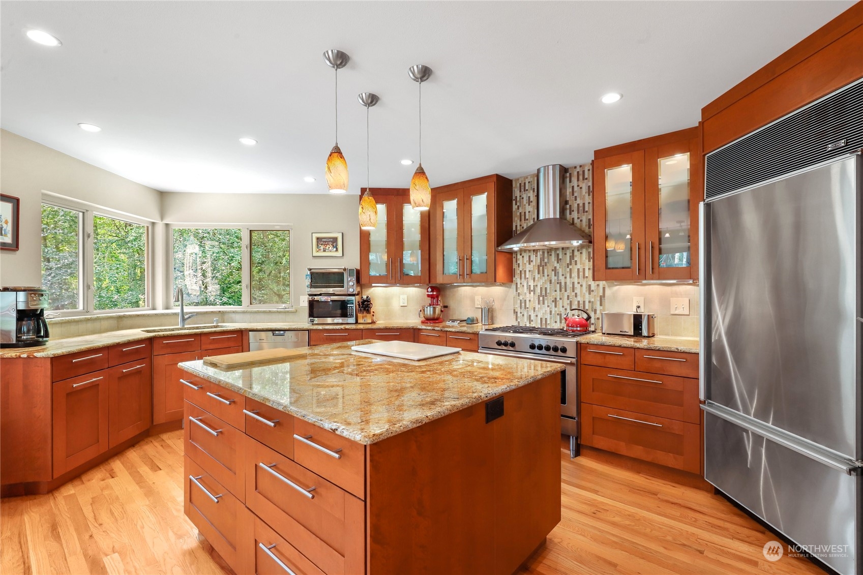 11146 Tulin Road Northeast Kingston, WA 98346 - Photo 6 of 40 Gallery Image 6