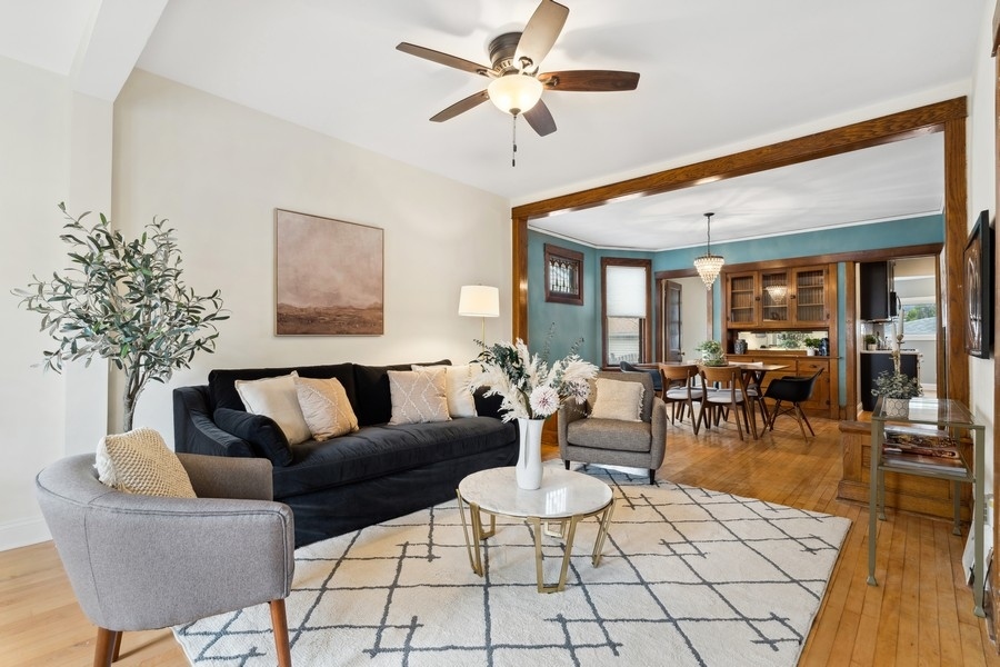 4111 West Addison Street Chicago, IL 60641 - Photo 3 of 26 Gallery Image 3