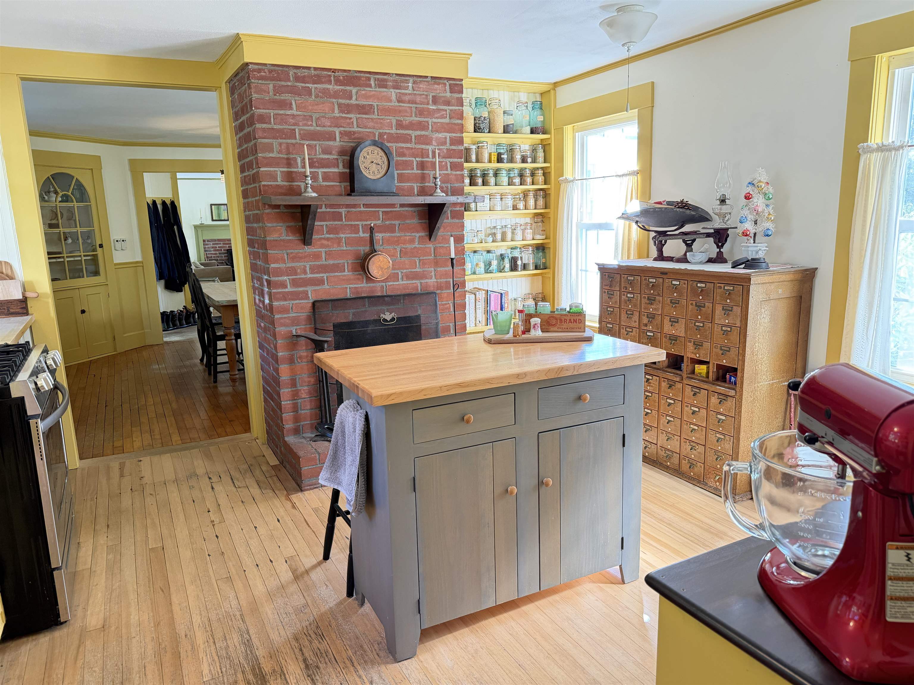 147 West Lake Road Fitzwilliam, NH 03447 - Photo 9 of 46 Gallery Image 9