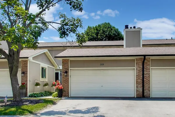 $460,000 | 309 Redwing Drive, Deerfield, IL 60015