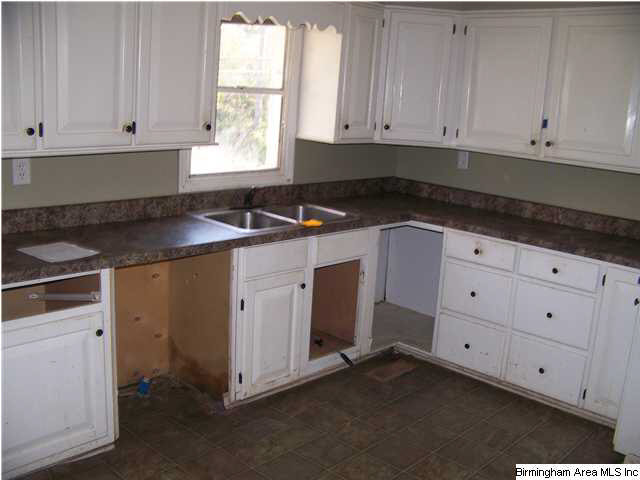124 Gargus Farm Road Oneonta, AL 35121 - Photo 8 of 12