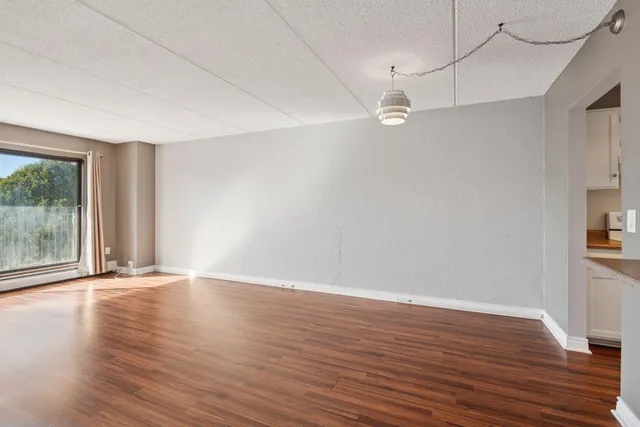 $117,000 | 10501 Cedar Lake Road, Unit 414, Minnetonka, MN 55305