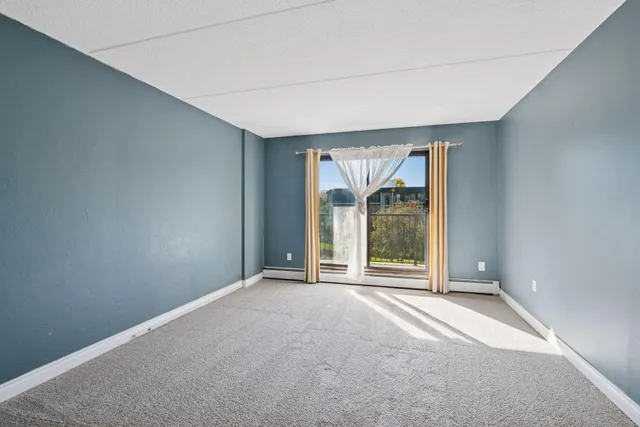 $117,000 | 10501 Cedar Lake Road, Unit 414, Minnetonka, MN 55305