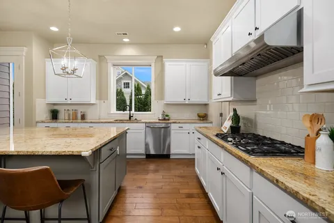 $1,498,000 | 12211 168th Court Northeast, Redmond, WA 98052