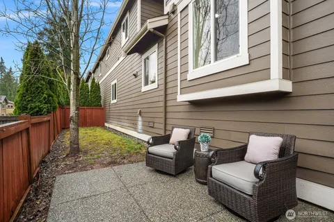 $1,498,000 | 12211 168th Court Northeast, Redmond, WA 98052