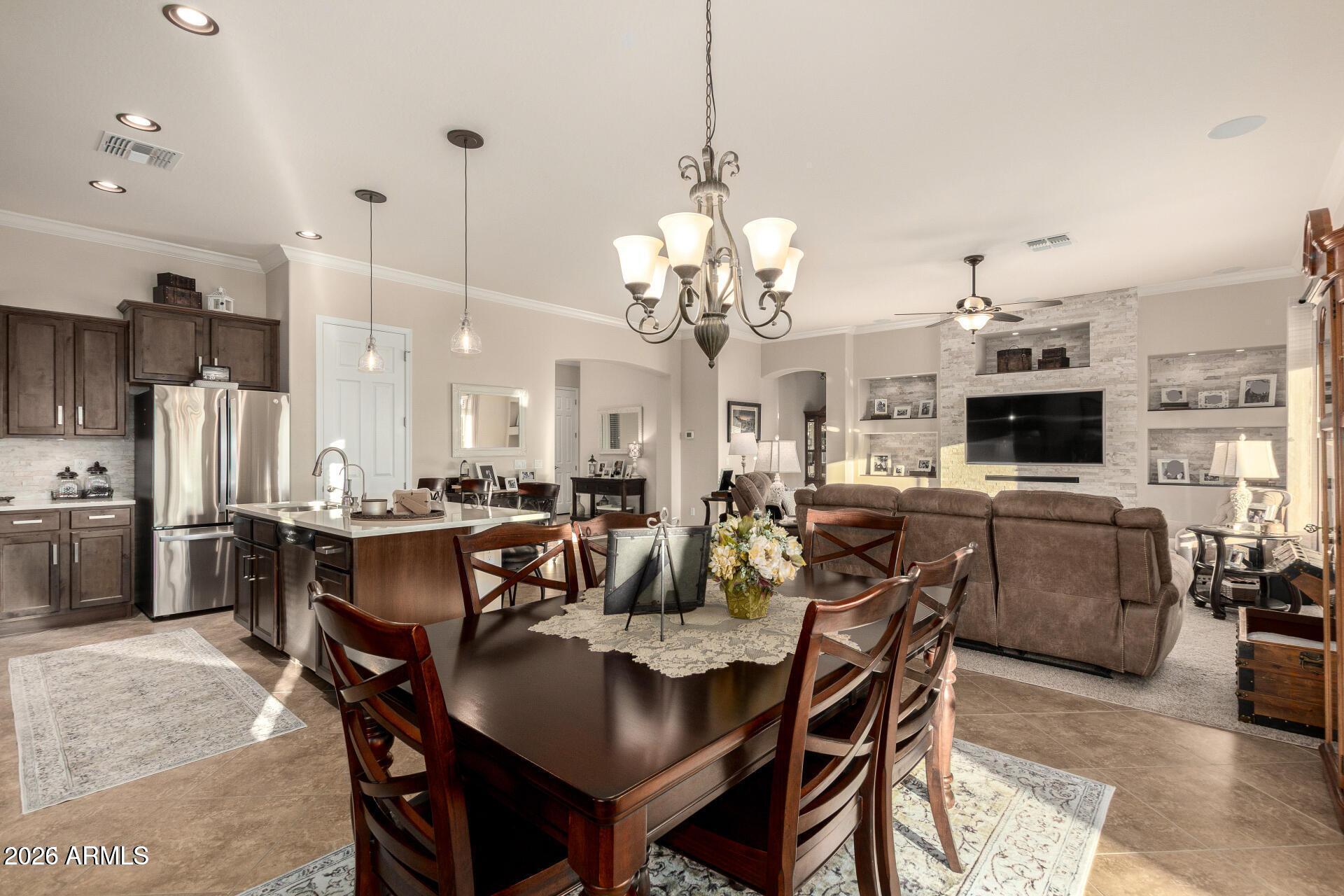 17869 West Verdin Road Goodyear, AZ 85338 - Photo 8 of 39 Dining