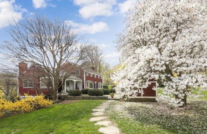 Beautiful property in a highly desirable neighborhood