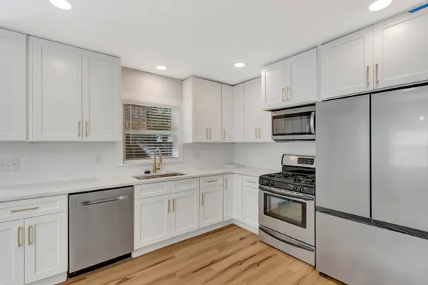 $2,900 | 1757 Skinner Avenue, Unit B, Charleston, SC 29407
