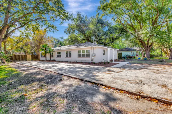 $2,900 | 1757 Skinner Avenue, Unit B, Charleston, SC 29407