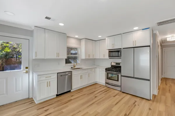 $2,900 | 1757 Skinner Avenue, Unit B, Charleston, SC 29407