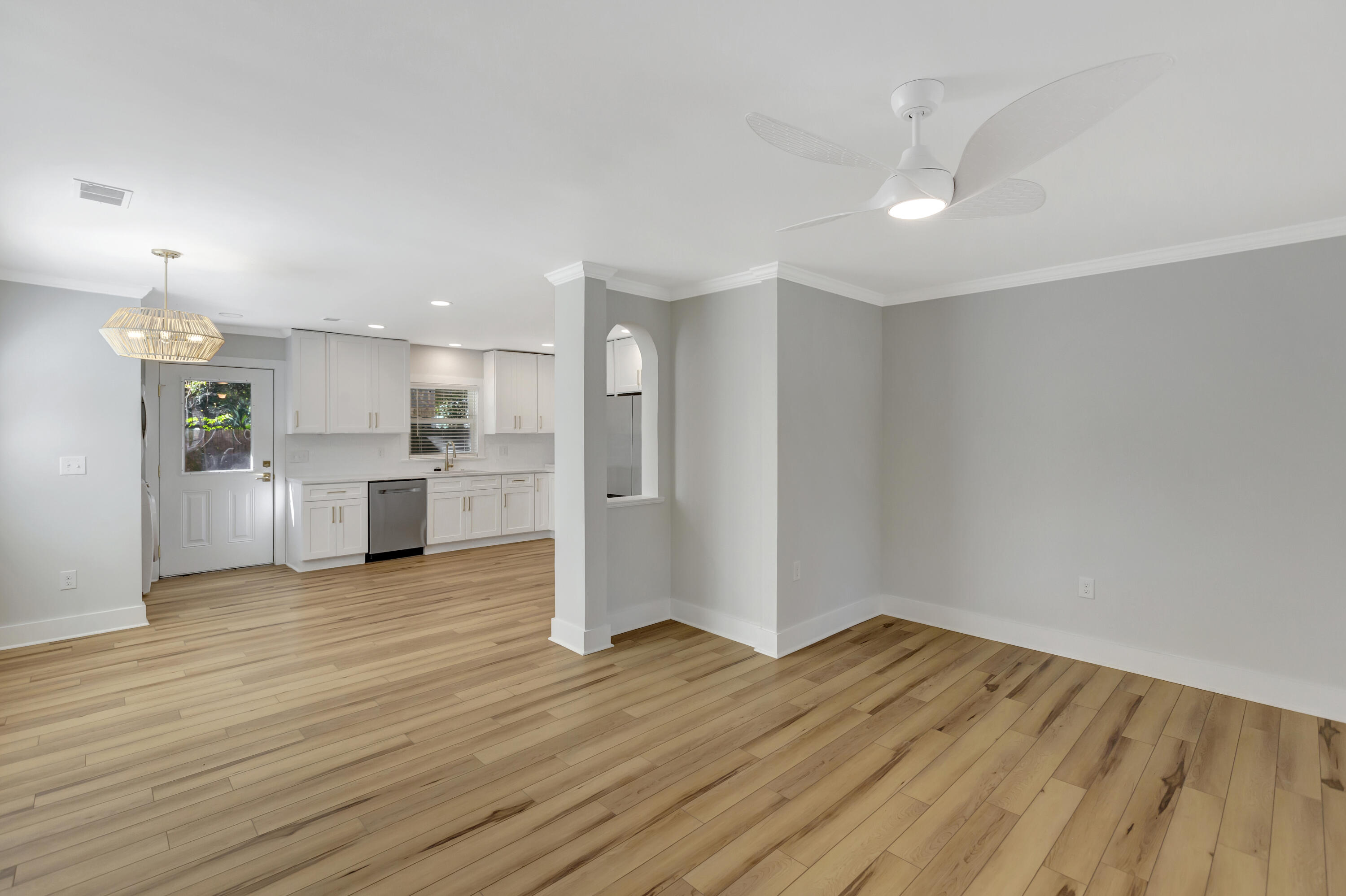 1757 Skinner Avenue, Unit B Charleston, SC 29407 - Photo 9 of 25 296A9071