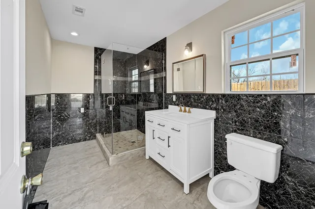 $2,850 | 3722 Rest Home Road, Pearland, TX 77584