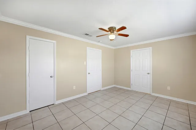 $2,850 | 3722 Rest Home Road, Pearland, TX 77584