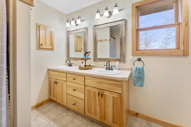 $515,000 | 2828 West River Road, Mora, MN 55051