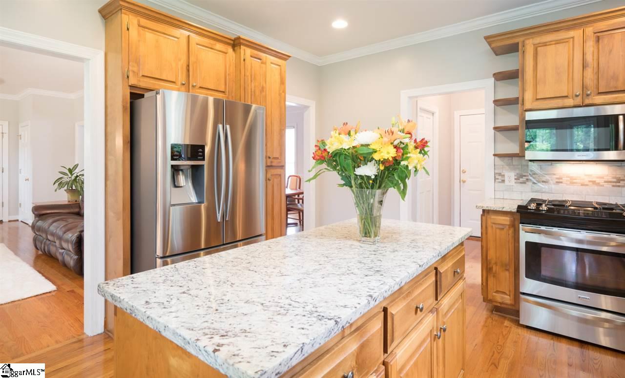 204 English Oak Road Simpsonville, SC 29681 - Photo 12 of 35 Gallery Image 12