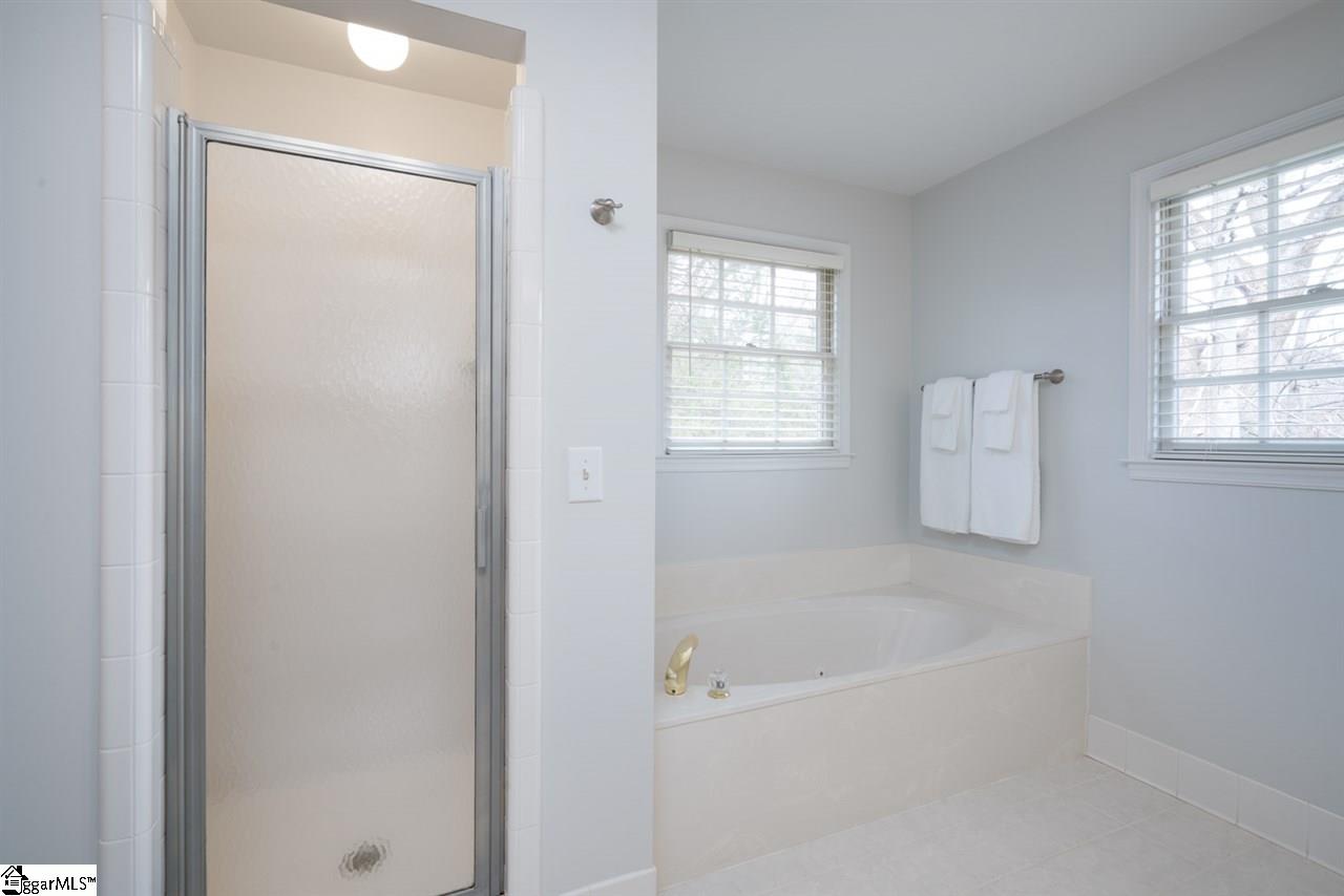 204 English Oak Road Simpsonville, SC 29681 - Photo 19 of 35 Gallery Image 19