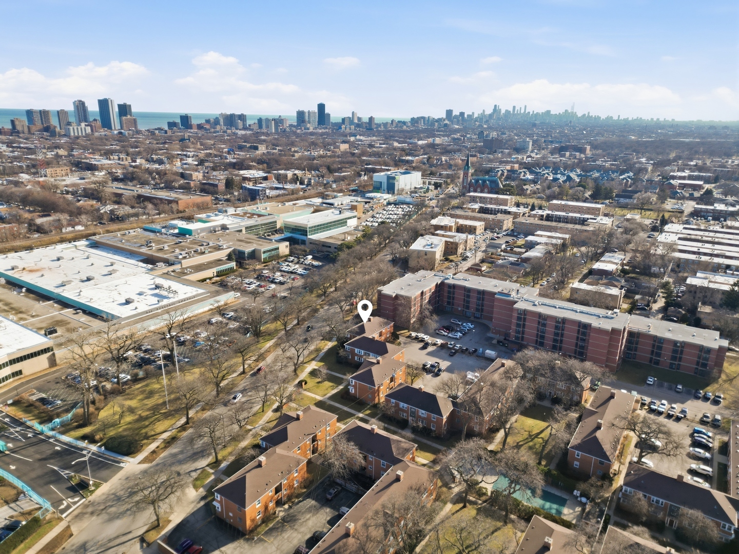6550 North Ridge Boulevard, Unit 2 Chicago, IL 60626 - Photo 22 of 32 a view of a city