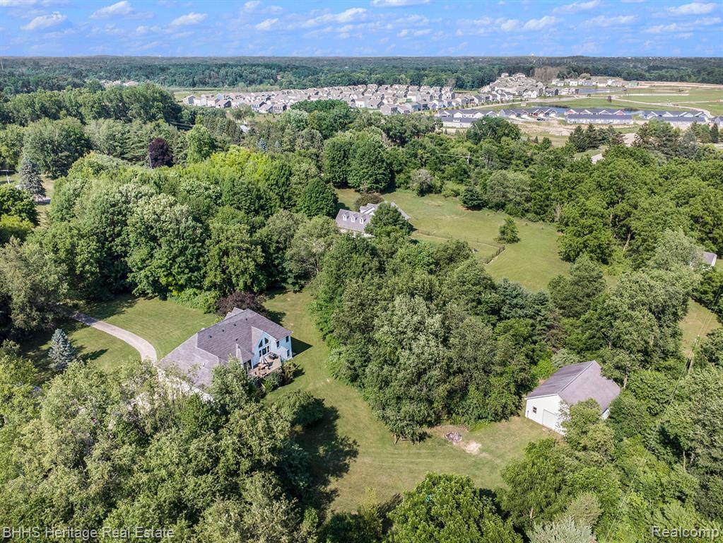 149 Keddle Road Howell, MI 48843 - Photo 4 of 39