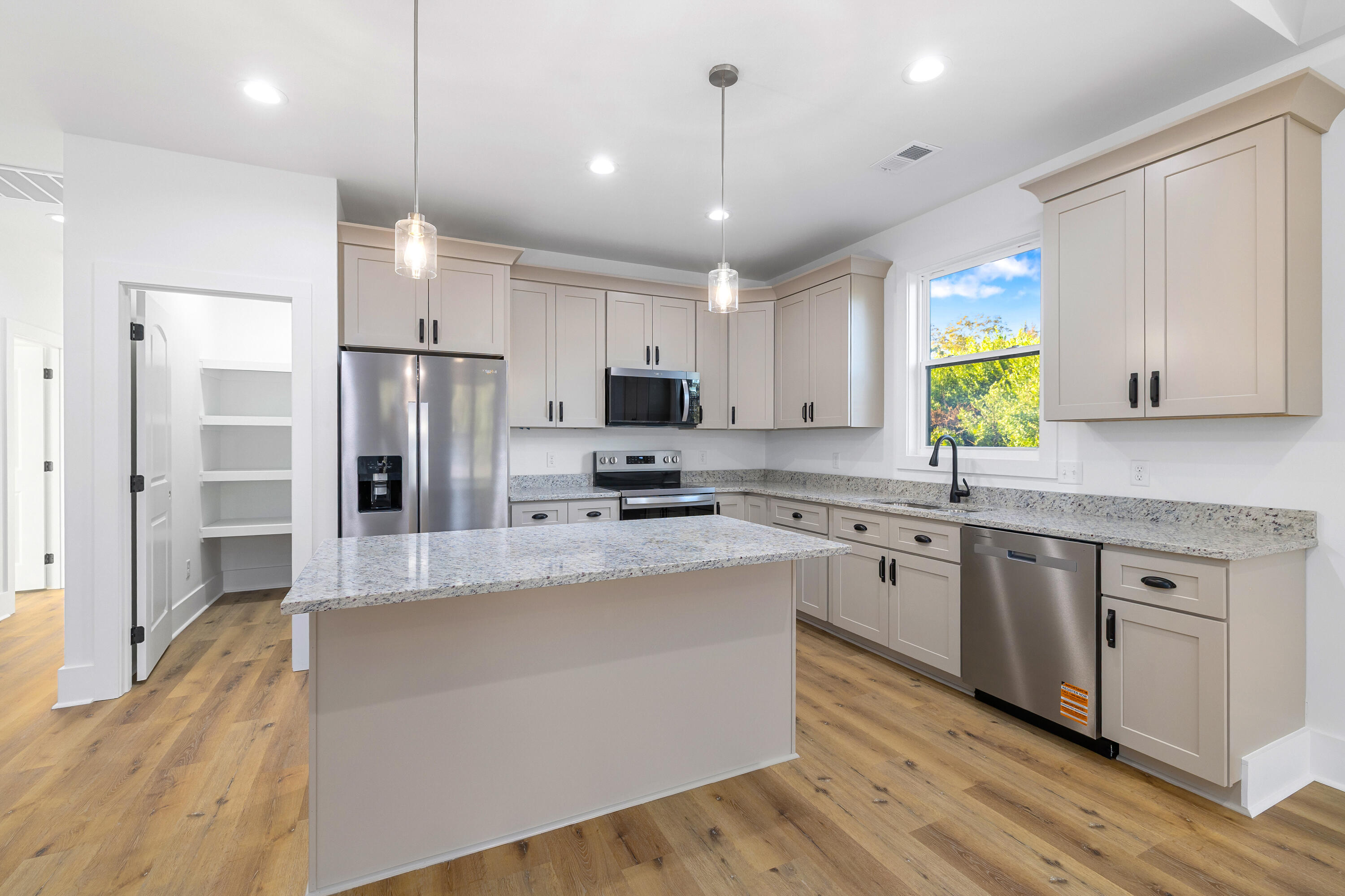 3074 Peach Orchard Road Dalzell, SC 29040 - Photo 9 of 35 Kitchen