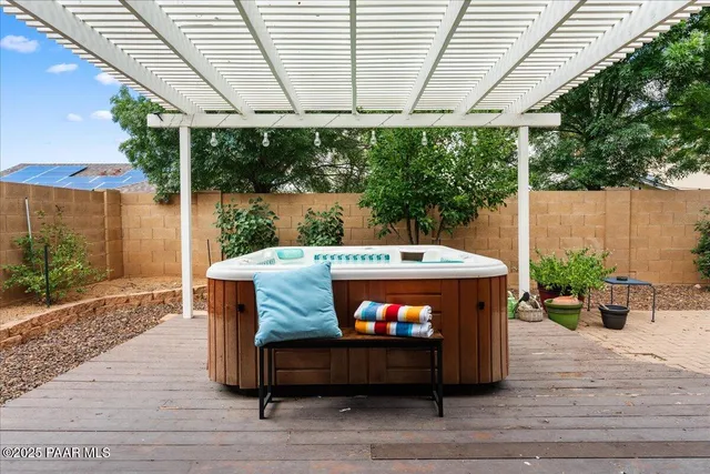 a view of outdoor space yard and patio